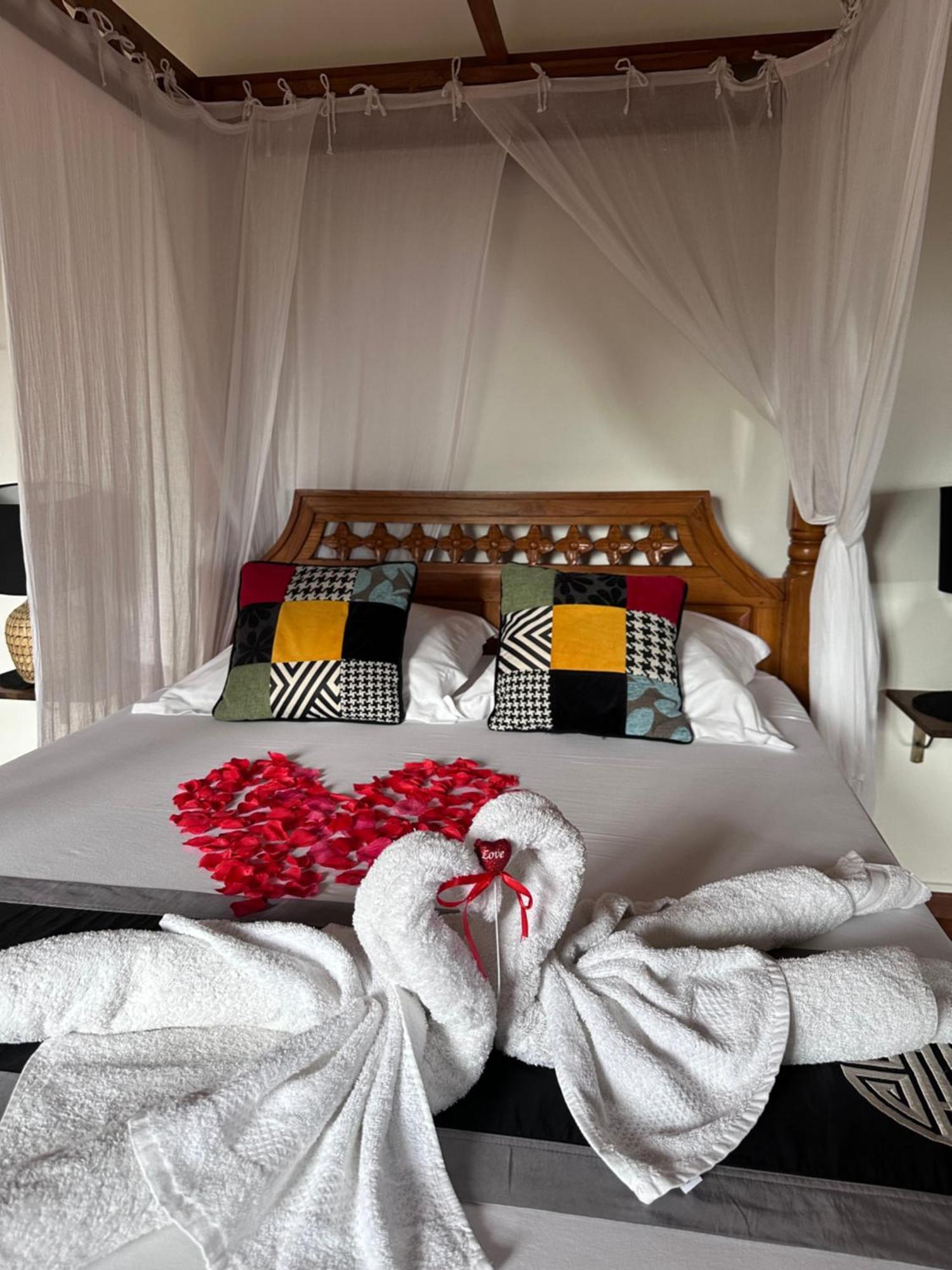 Le Paille En Queue Residence Touristique แซ็งต์หลุยส์ ภายนอก รูปภาพ